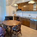 Luka Apartman *